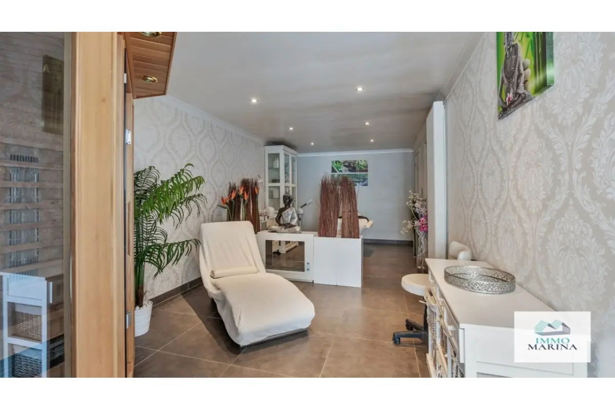 Commerce à vendre à Baal 3128 169000.00€  chambres m² - Annonce 688996