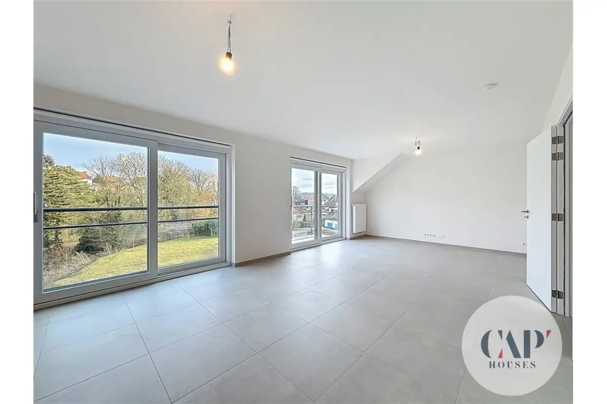 Appartement te  huur in Geldenaken 1370 1050.00€ 2 slaapkamers 85.00m² - Zoekertje 689527