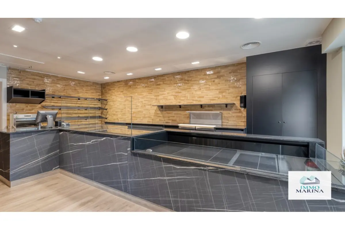 Handelszaak te  koop in Begijnendijk 3130 545000.00€  slaapkamers 375.00m² - Zoekertje 691077