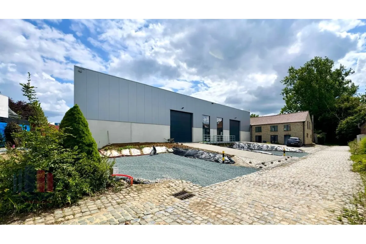 Commerce à louer à Asse 1730 4680.00€  chambres 654.00m² - Annonce 691442