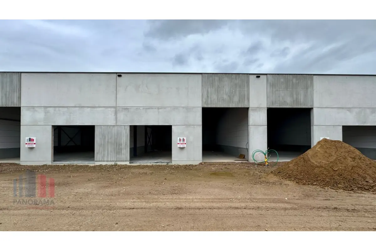 Commerce à louer à Affligem 1790 3600.00€  chambres 480.00m² - Annonce 691448