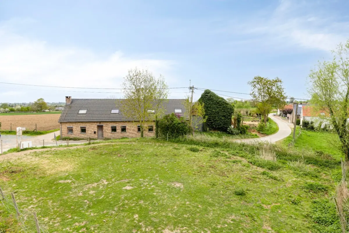 Terrain à vendre à Biévène 1547 130000.00€  chambres m² - Annonce 692964