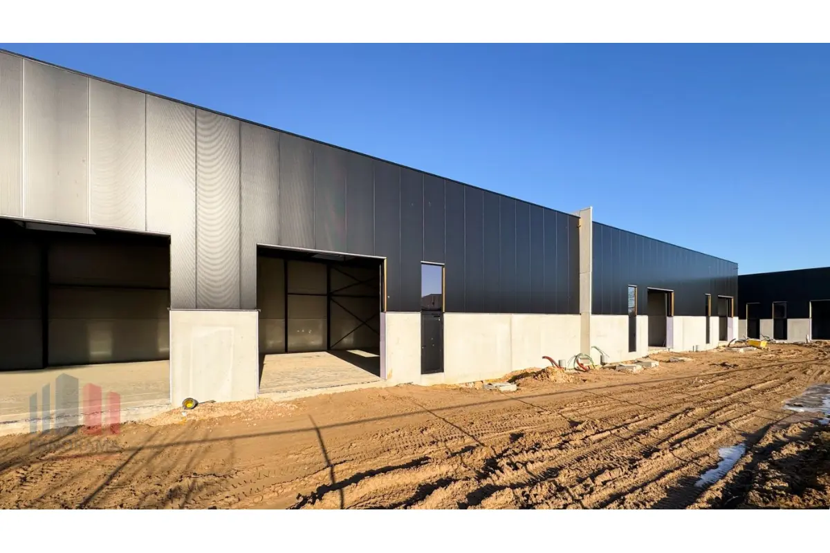 Commerce à louer à Zellik 1731 2450.00€  chambres 258.00m² - Annonce 694531