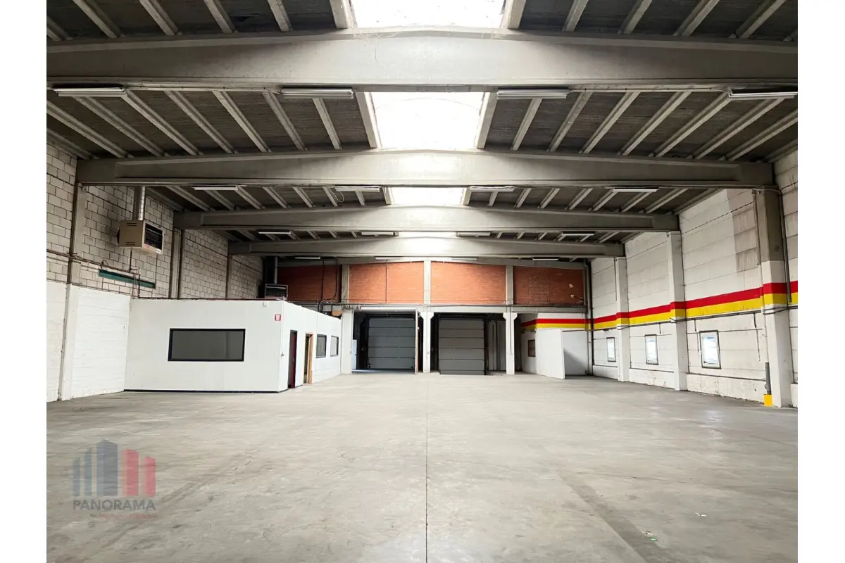 Commerce à louer à Grand-Bigard 1702 6766.00€  chambres 1000.00m² - Annonce 694467