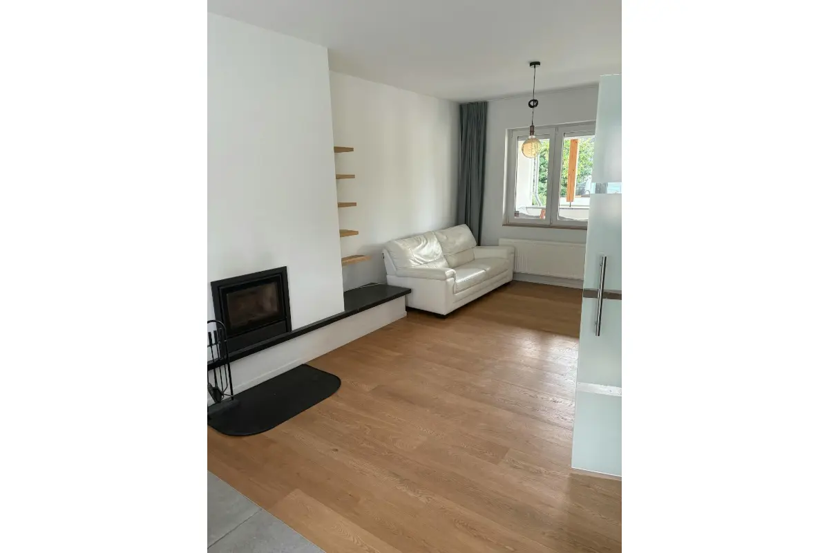 Maison à louer à Drogenbos 1620 3200.00€  chambres m² - Annonce 694728