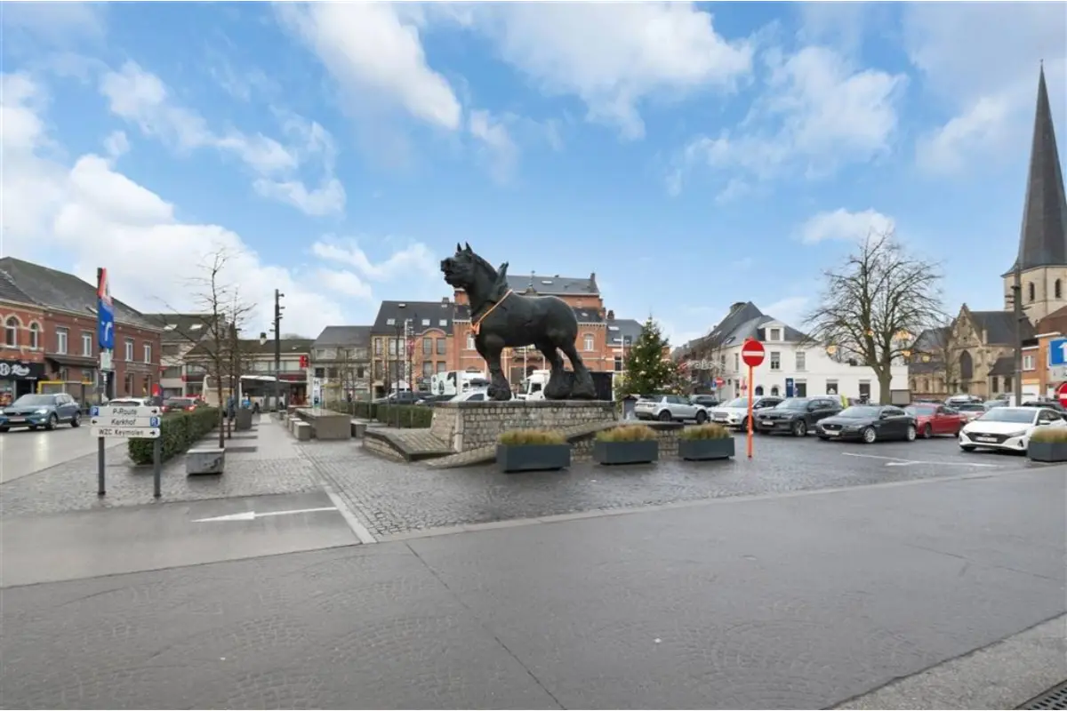 Handelszaak te  huur in Sint-Kwintens-Lennik 1750 1100.00€  slaapkamers 75.00m² - Zoekertje 698006