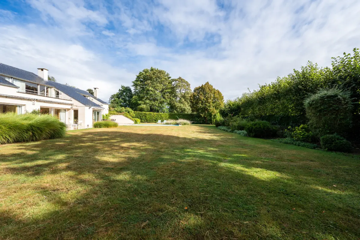 Villa te  koop in Sint-Genesius-Rode 1640 1650000.00€ 4 slaapkamers 361.00m² - Zoekertje 699133