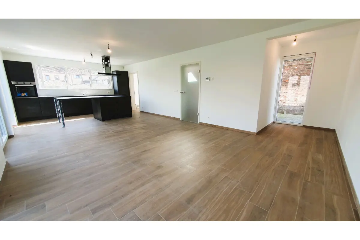 Huis te  huur in Perwijs 1360 1500.00€ 4 slaapkamers 155.00m² - Zoekertje 698723