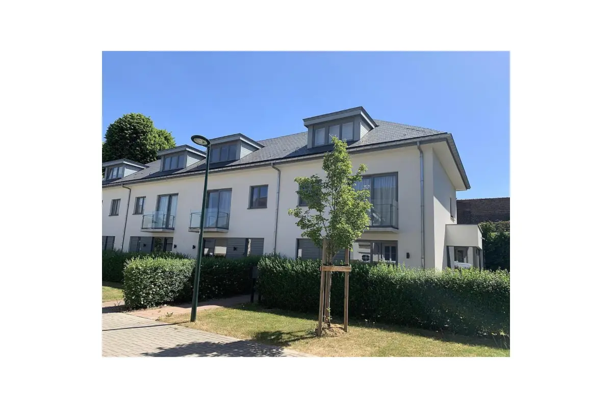 Huis te  huur in Waterloo 1410 2450.00€ 3 slaapkamers 163.00m² - Zoekertje 756363