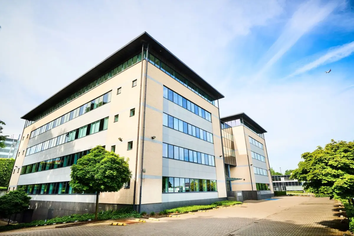 Handelszaak te  huur in Machelen 1830 3747.00€  slaapkamers 391.00m² - Zoekertje 700493