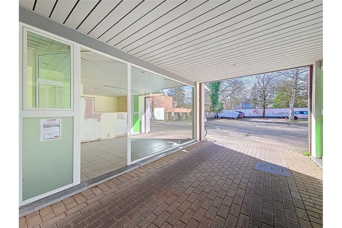 Commerce à  à Wavre 1300 490.00€  chambres m² - Annonce 701615