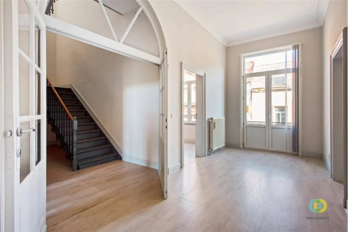 Handelszaak te  in Vilvoorde 1800 2500.00€  slaapkamers 250.00m² - Zoekertje 703466