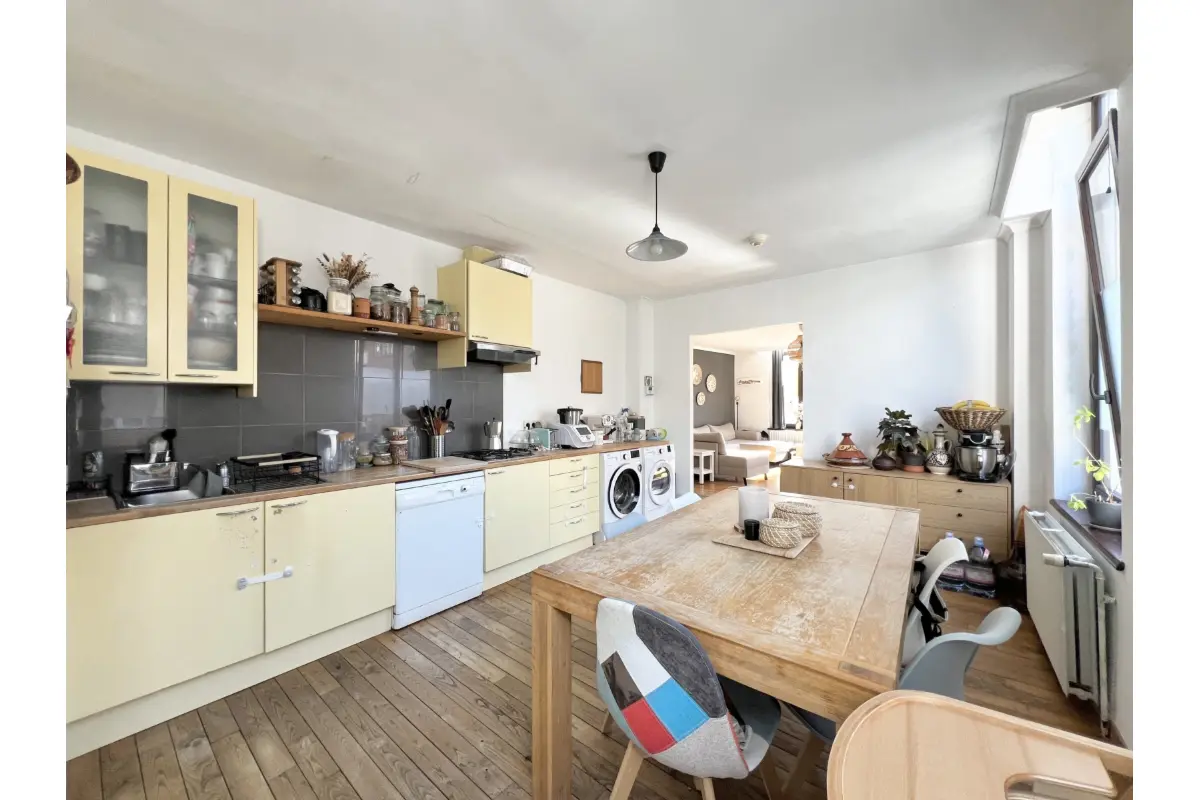 Appartement te  in Elsene 1050 285000.00€ 1 slaapkamers 86.00m² - Zoekertje 703493