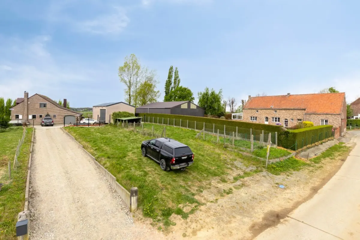 Terrain à bâtir à vendre à Biévène 1547 130000.00€  chambres m² - Annonce 704244