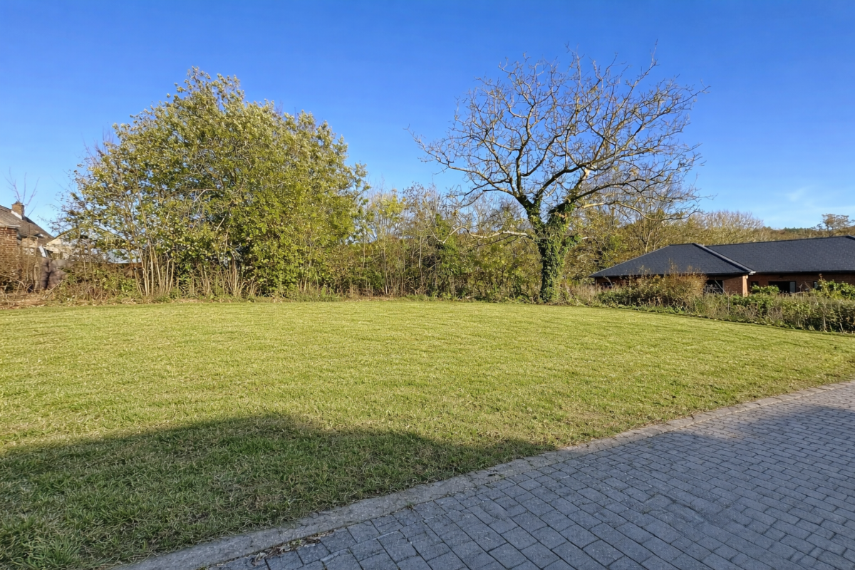 Grond te  koop in Tubeke 1480 135000.00€  slaapkamers m² - Zoekertje 705489