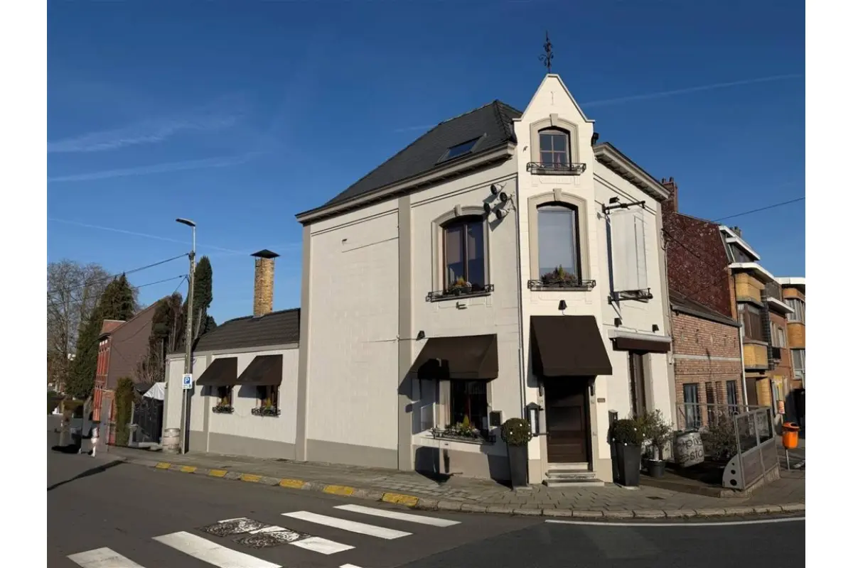 Maison à vendre à Tubize 1480 395000.00€ 3 chambres 260.00m² - Annonce 707271