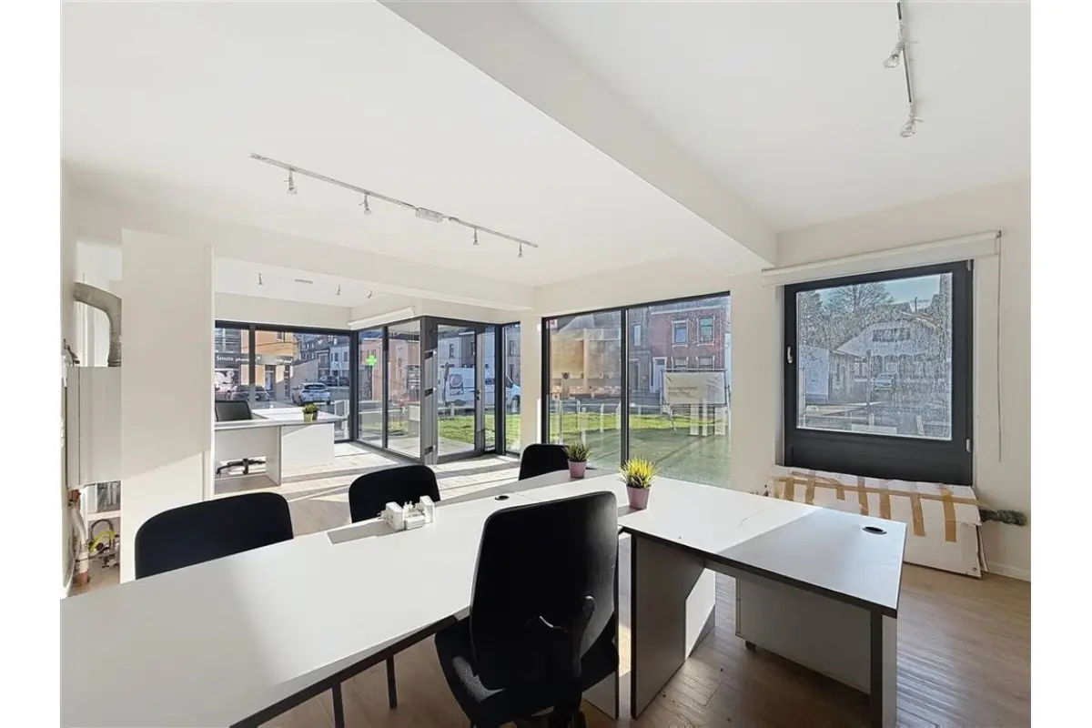 Commerce à vendre à Wavre 1300 195000.00€  chambres 102.00m² - Annonce 707340