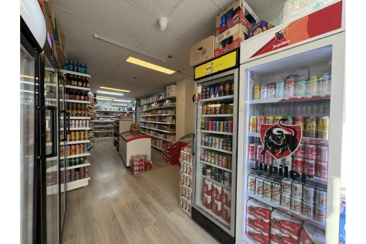 Commerce à louer à Braine-l'Alleud 1420 800.00€  chambres 50.00m² - Annonce 707547