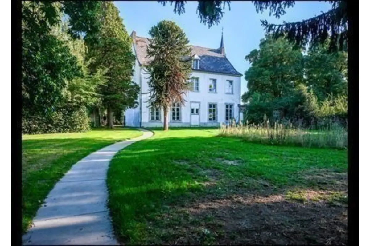 Maison à vendre à Geetbets 3450 200000.00€ 8 chambres 274.00m² - Annonce 707852
