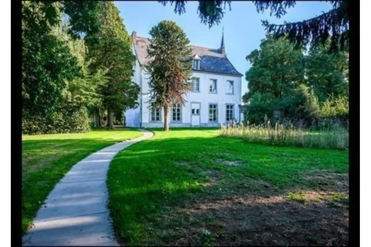 Maison à vendre à Geetbets 3450 200000.00€ 8 chambres 274.00m² - Annonce 707852