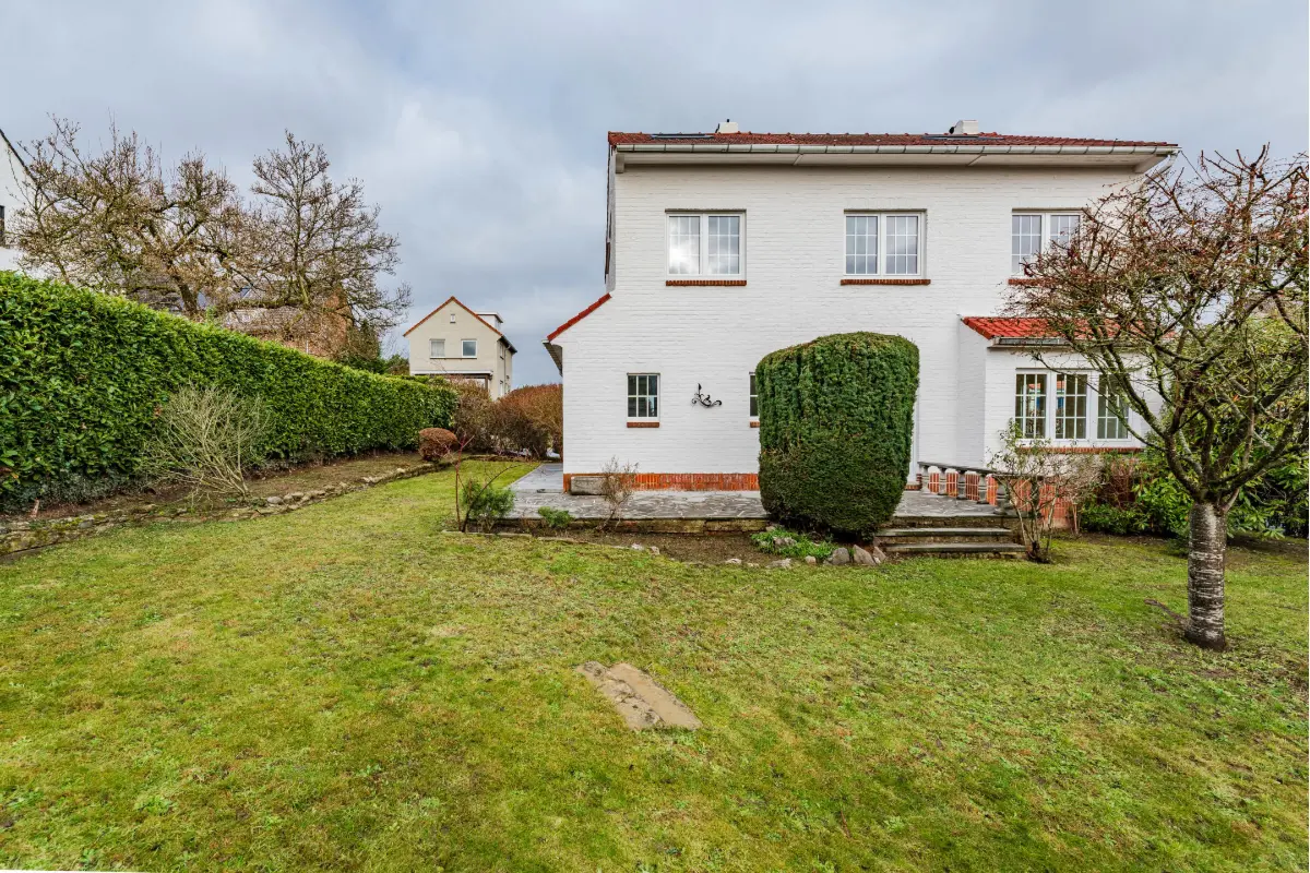 Villa à vendre à Rhode-Saint-Genese 1640 895000.00€ 5 chambres 235.00m² - Annonce 708916