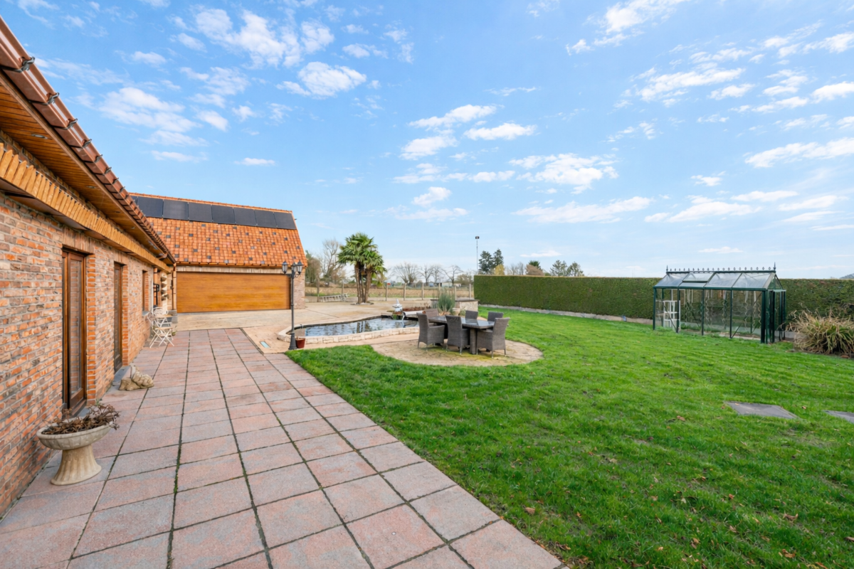 Villa te  koop in Rebecq 1430 675000.00€ 4 slaapkamers 275.00m² - Zoekertje 710332