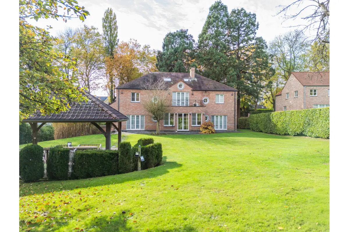 Villa à vendre à Waterloo 1410 1850000.00€ 6 chambres 670.00m² - Annonce 709453