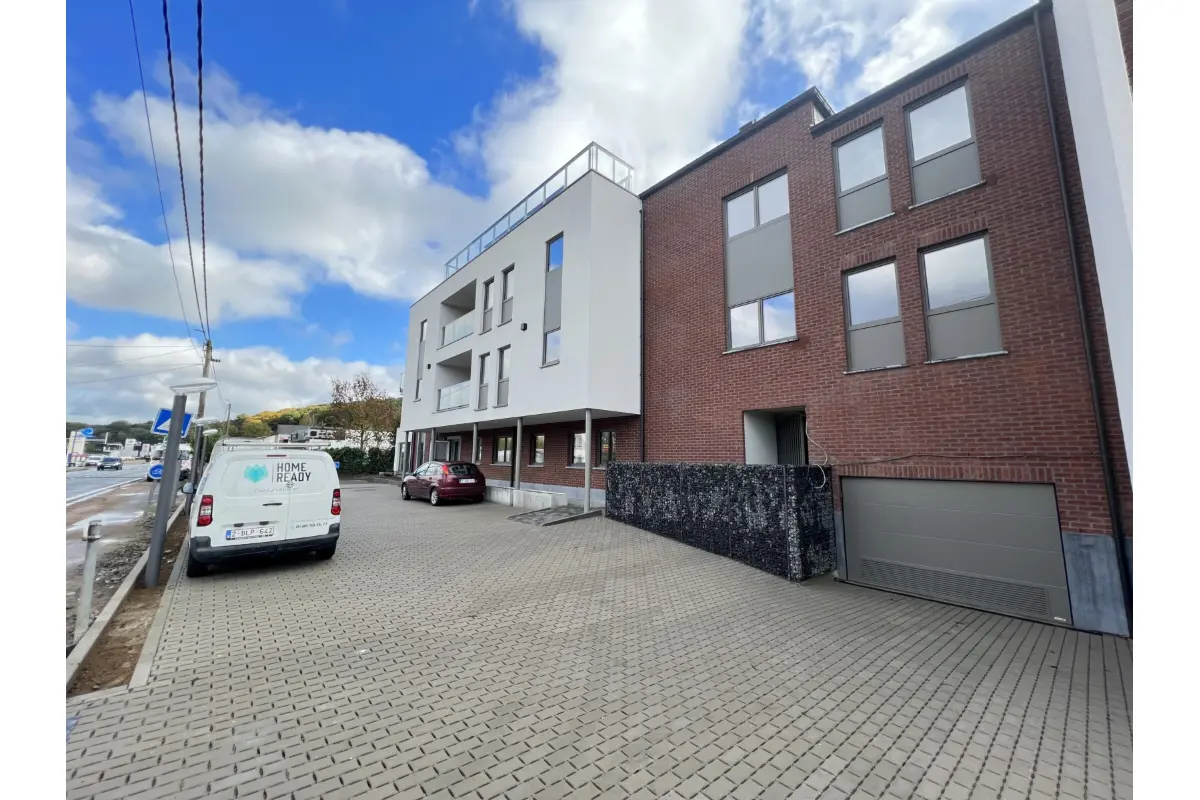 Appartement te  huur in Waver 1300 1250.00€ 2 slaapkamers 84.00m² - Zoekertje 709530