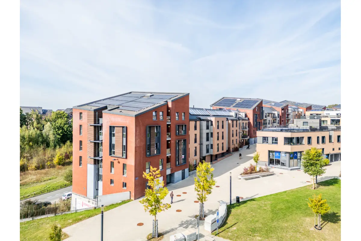 Appartementsgebouw te  koop in Louvain-la-Neuve 1348 895000.00€ 5 slaapkamers 140.00m² - Zoekertje 710252