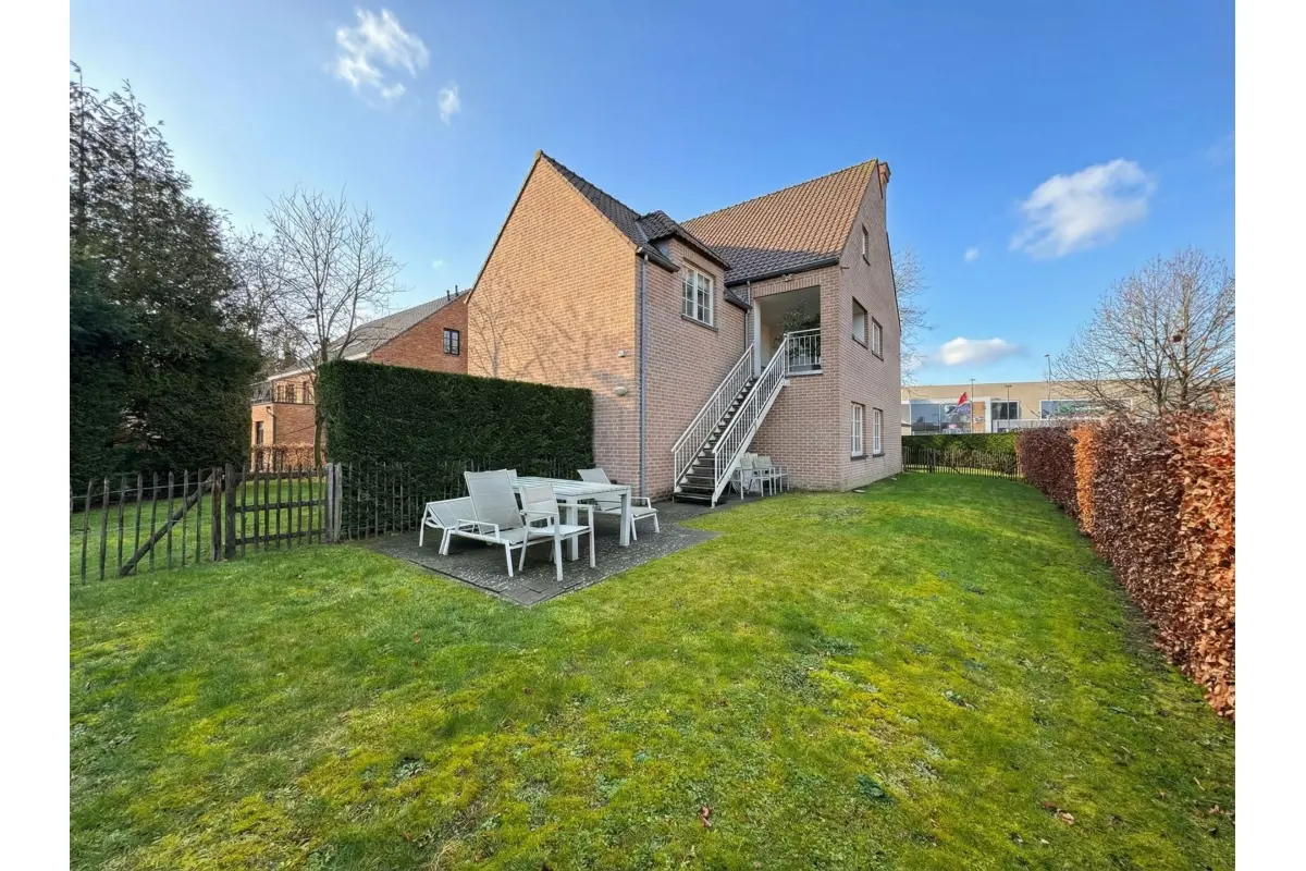 Appartement te  huur in Waterloo 1410 2100.00€ 2 slaapkamers 200.00m² - Zoekertje 710282