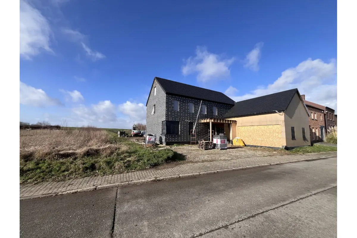 Villa te  koop in Geldenaken 1370 450000.00€ 3 slaapkamers 280.00m² - Zoekertje 710254