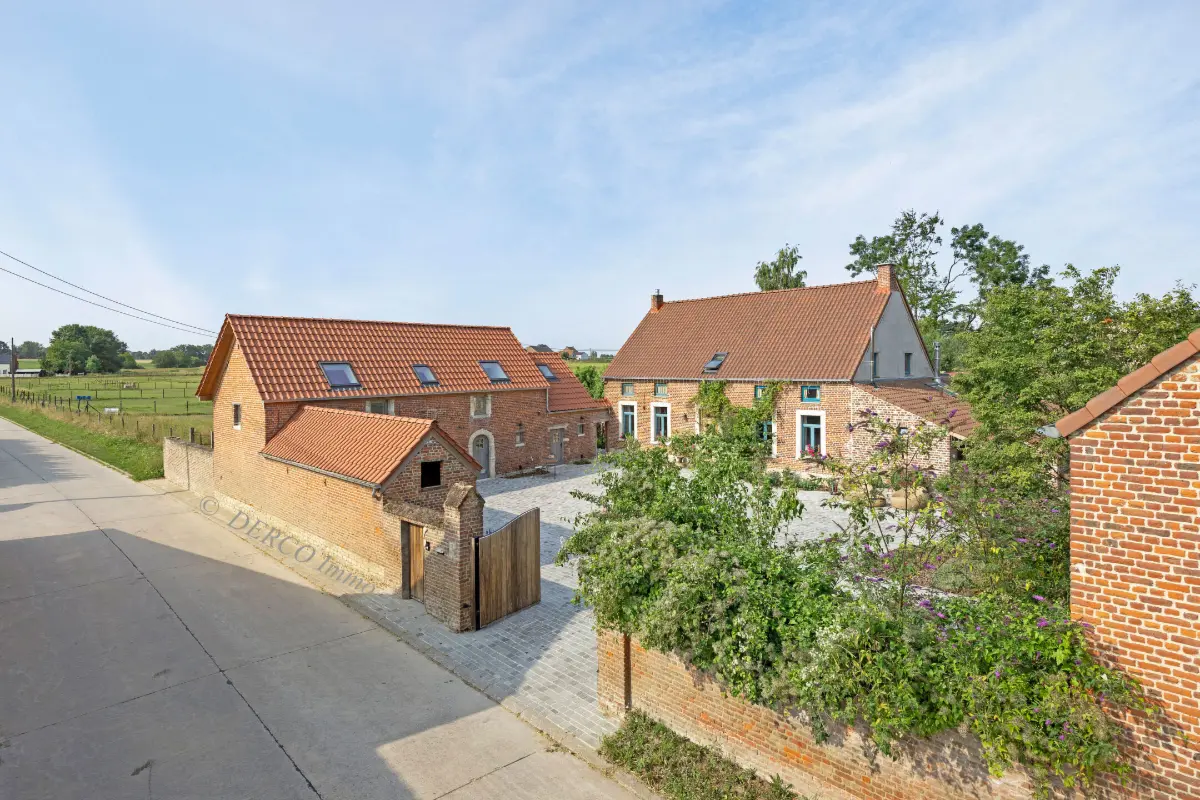 Maison à vendre à Beauvechain 1320 1490000.00€ 7 chambres 422.00m² - Annonce 711159