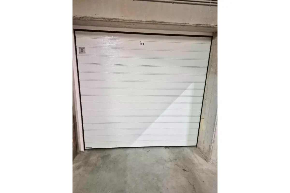 Box à  à Anderlecht 1070 135.00€  chambres m² - Annonce 710710