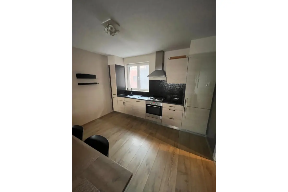 Appartement te  in Sint-Jans-Molenbeek 1080 1080.00€ 1 slaapkamers 66.00m² - Zoekertje 712657