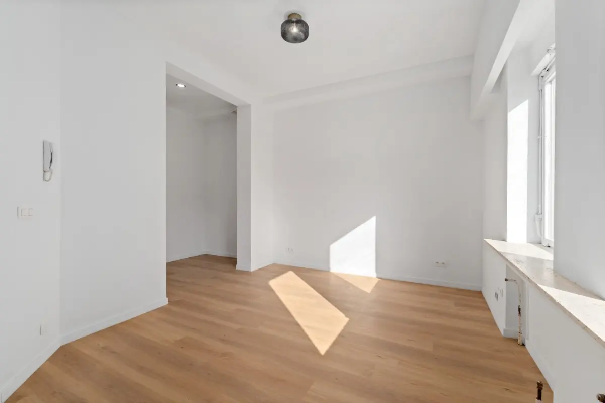 Appartement à  à Saint-Gilles 1060 990.00€ 1 chambres 45.00m² - Annonce 713870