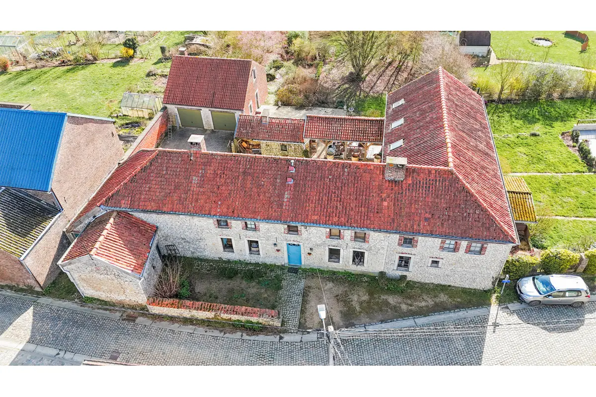 Bungalow te  koop in Geldenaken 1370 719000.00€ 5 slaapkamers 488.00m² - Zoekertje 715146