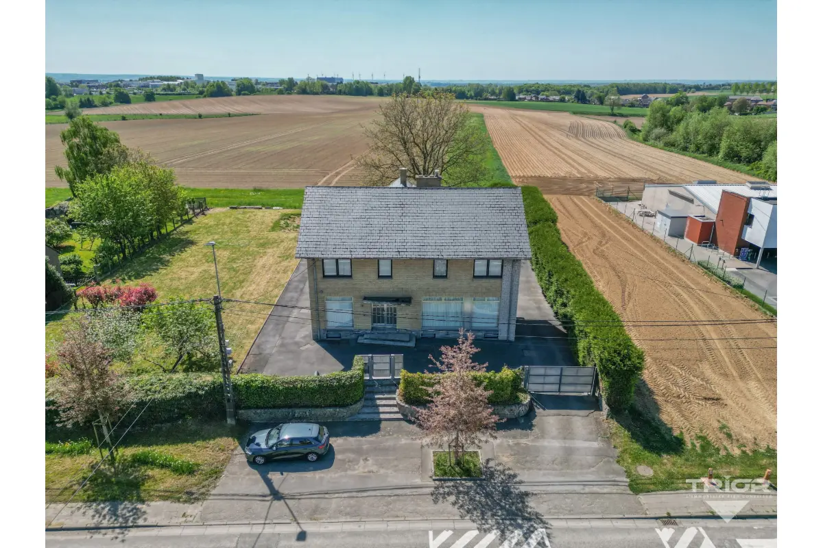 Huis te  in Le Roeulx 7070 599000.00€ 5 slaapkamers 439.00m² - Zoekertje 714693