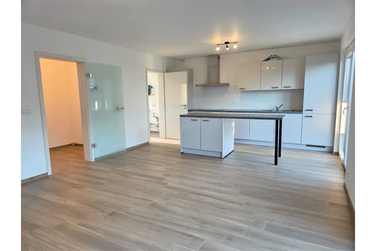 Huis te  huur in Perwijs 1360 1300.00€ 3 slaapkamers 118.00m² - Zoekertje 715383