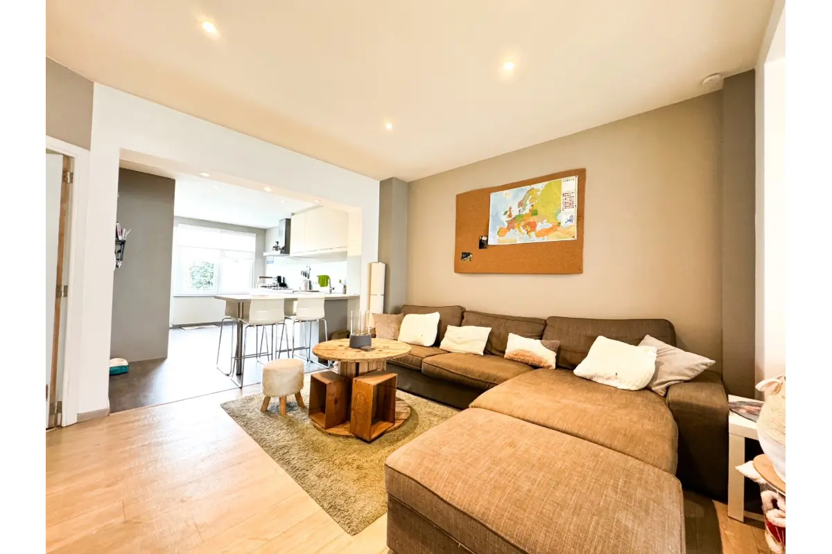 Benedenverdieping te  huur in Ruisbroek 1601 1100.00€ 1 slaapkamers 76.00m² - Zoekertje 715148