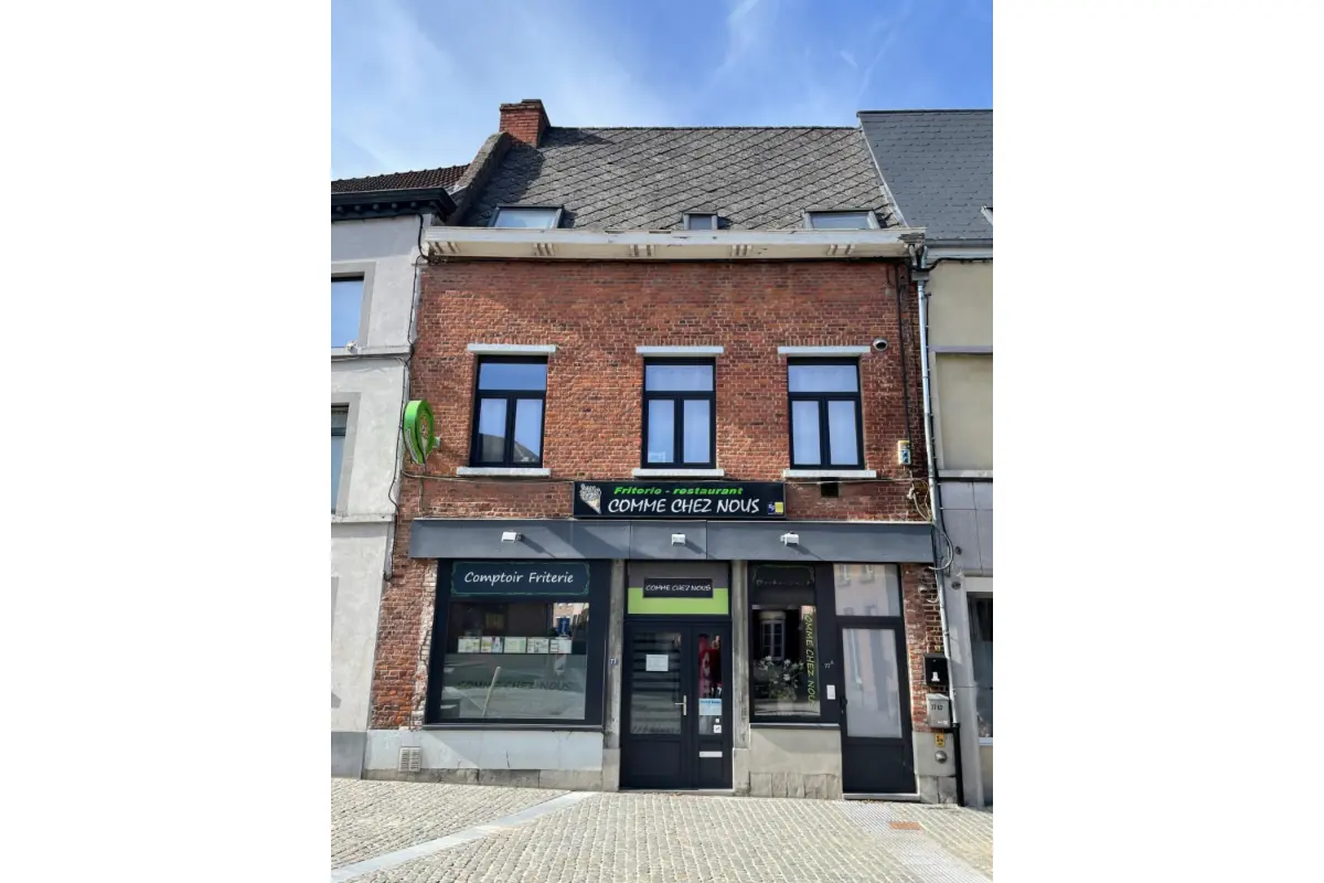 Appartementsgebouw te  in Edingen 7850 525000.00€ 4 slaapkamers 220.00m² - Zoekertje 715173