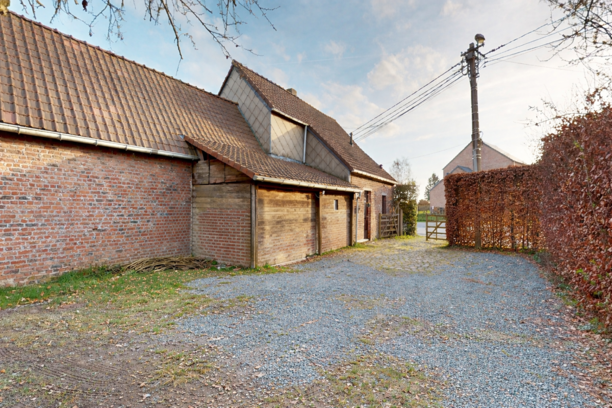 Bungalow te  in Rebecq 1430 325000.00€ 2 slaapkamers 100.00m² - Zoekertje 716131