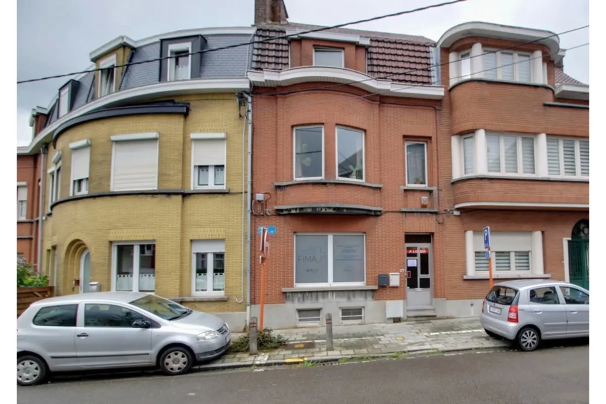 Handelszaak te  koop in Eigenbrakel 1420 150000.00€  slaapkamers 50.00m² - Zoekertje 716449