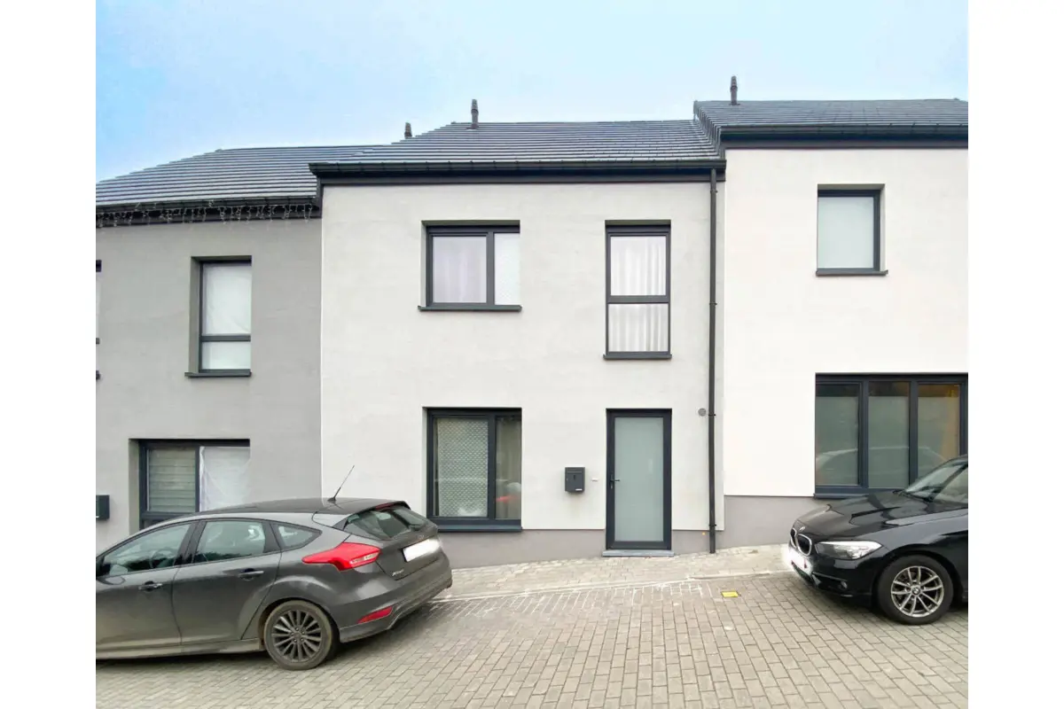 Huis te  in Arquennes 7181 1200.00€ 3 slaapkamers 145.00m² - Zoekertje 716432