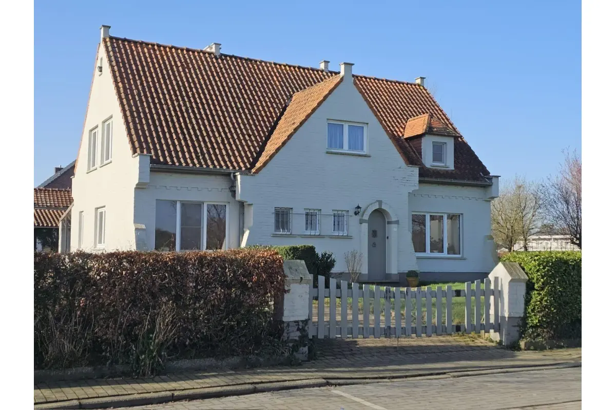 Maison à vendre à Gammerages 1570 395000.00€ 4 chambres m² - Annonce 716860