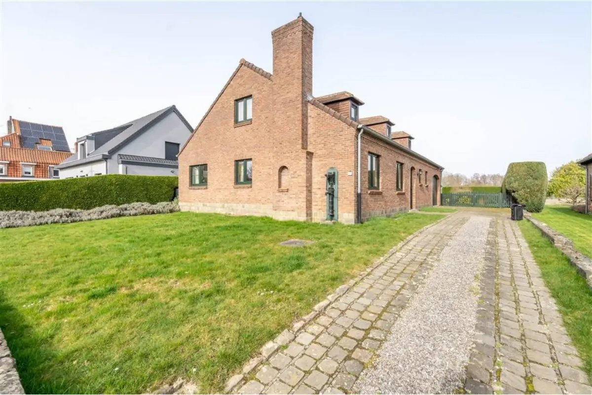 Huis te  koop in Overijse 3090 499000.00€ 4 slaapkamers 250.00m² - Zoekertje 717359