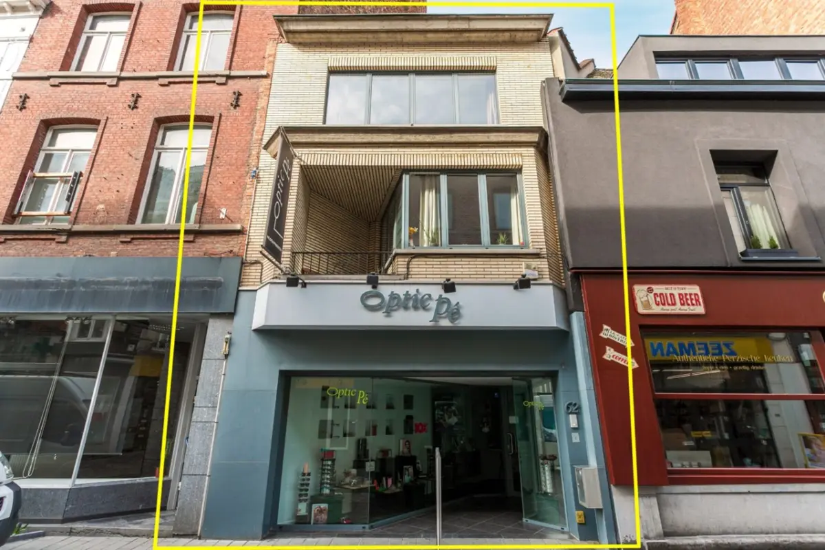 Immeuble de rapport - Immeuble à appartement à vendre à Halle 1500 590000.00€ 2 chambres 137.00m² - Annonce 719256