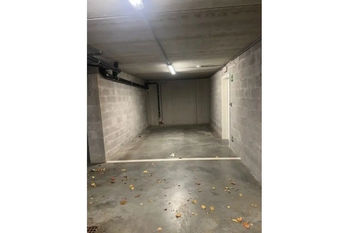 Parking / garage à louer à Wavre 1300 95.00€  chambres m² - Annonce 776685