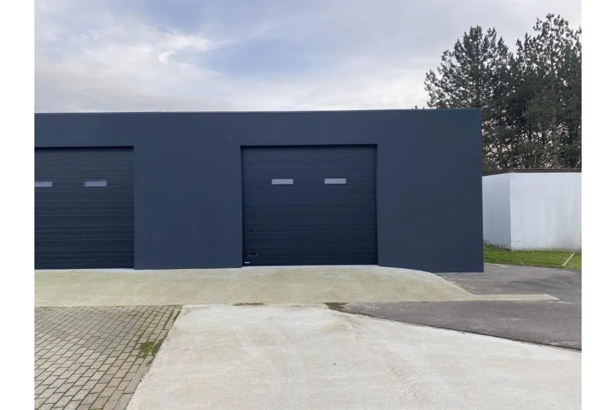 Handelszaak te  huur in Waver 1300 475.00€  slaapkamers 37.00m² - Zoekertje 783351