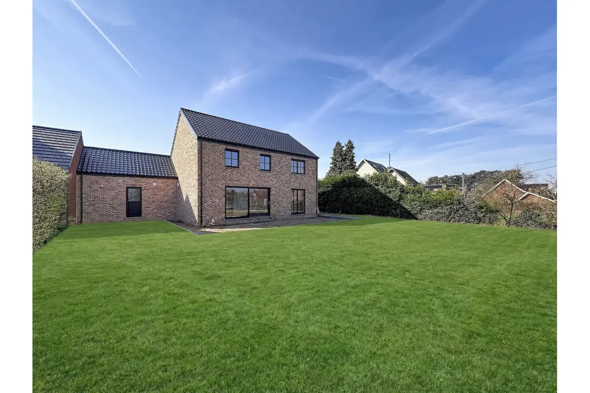 Maison à louer à Ittre 1460 1800.00€ 4 chambres 140.00m² - Annonce 718556