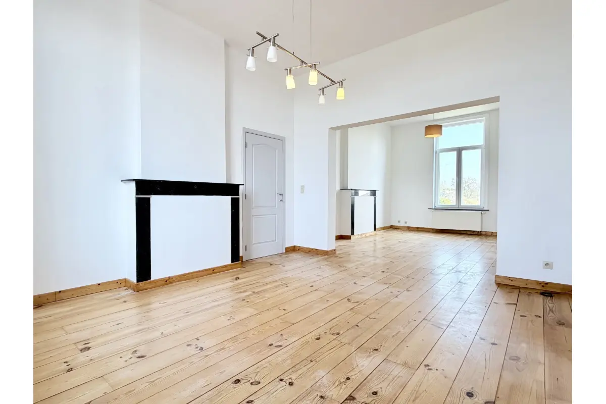 Appartement te  huur in Bierges 1301 1500.00€ 4 slaapkamers 212.00m² - Zoekertje 719755